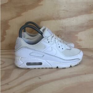 Nike - Air Max 90 - Training Shoes - White - Women's - 6 - CQ2560-100